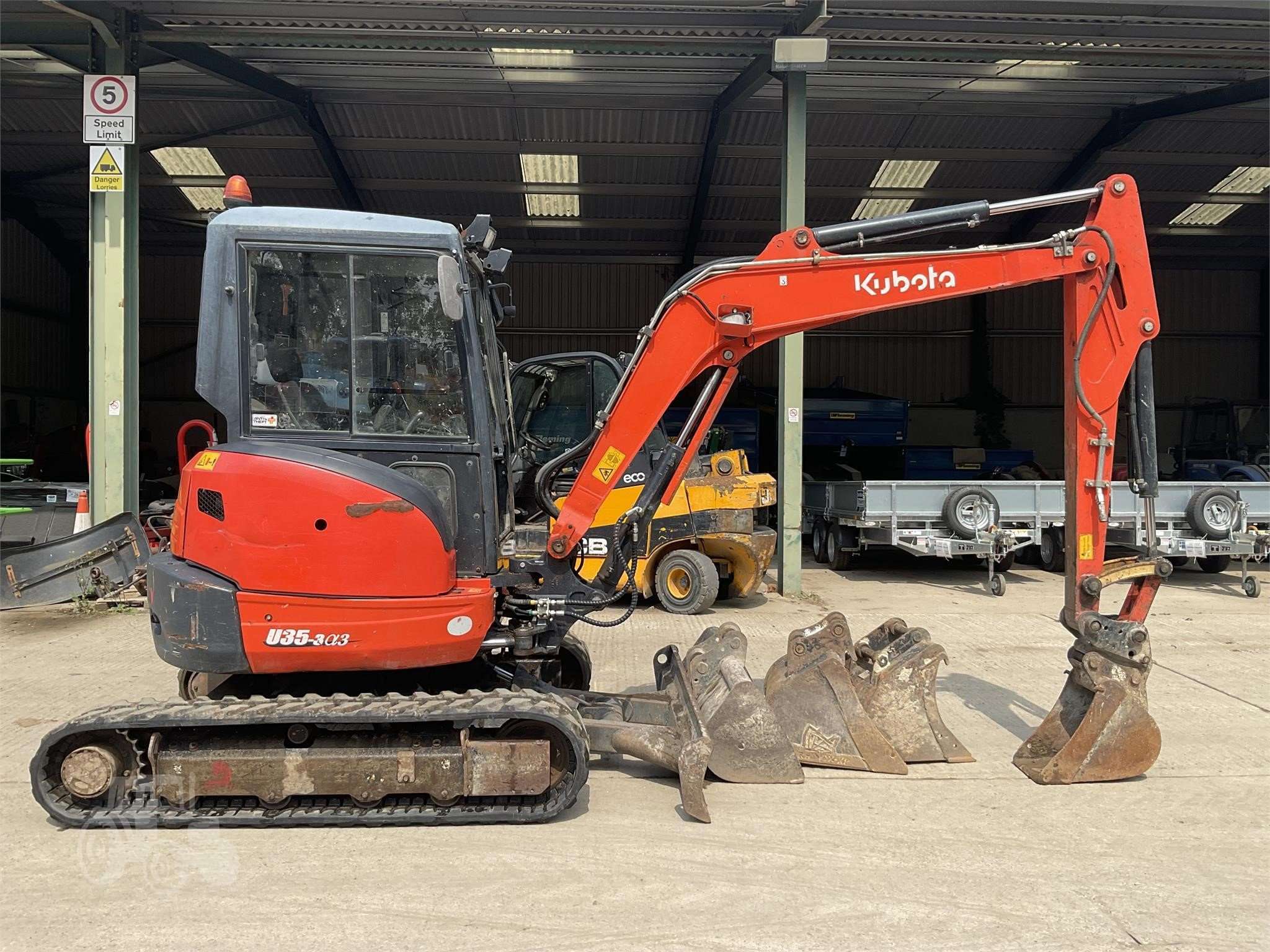 2016 KUBOTA U35-3A3 - Image 4