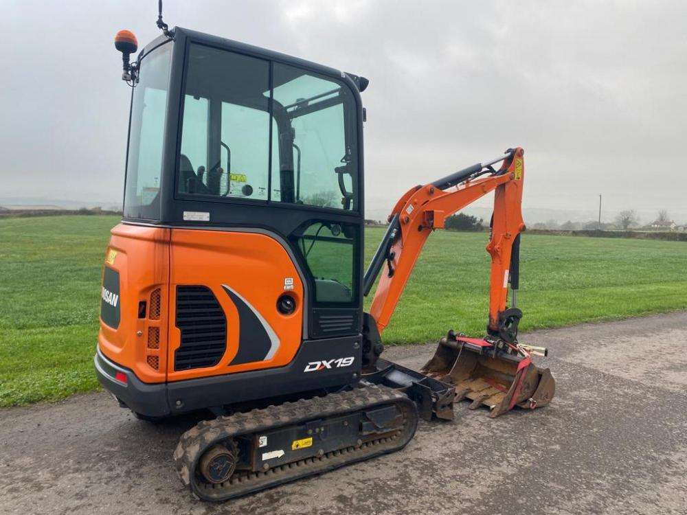 2020 Doosan DX19 - Image 2