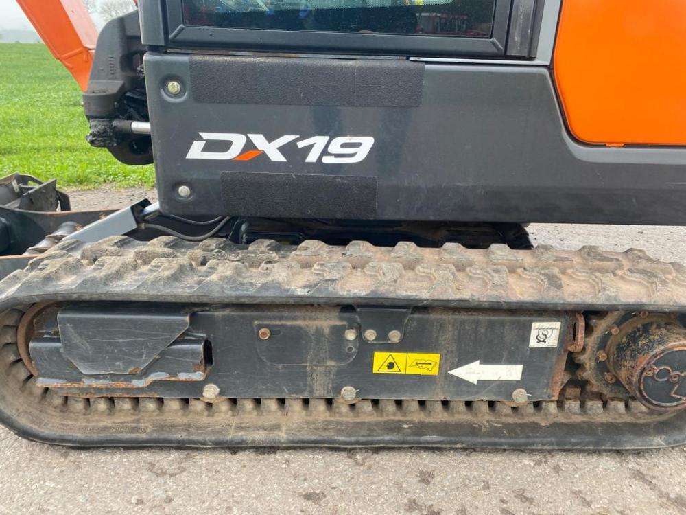 2020 Doosan DX19 - Image 3