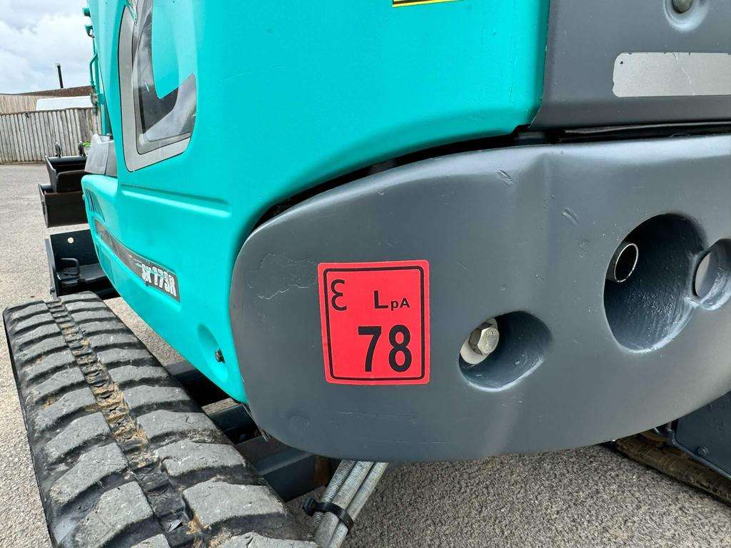 2018 Kobelco SK17STR3 - Image 32