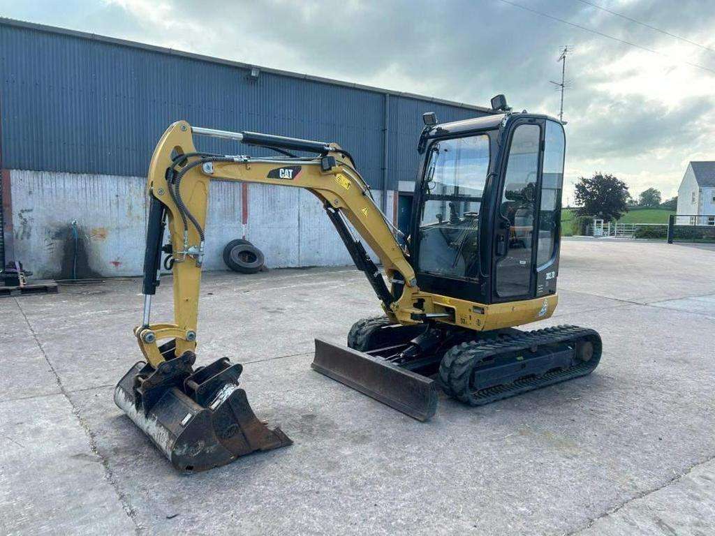 2015 Caterpillar 302.7 DCR - Image 7