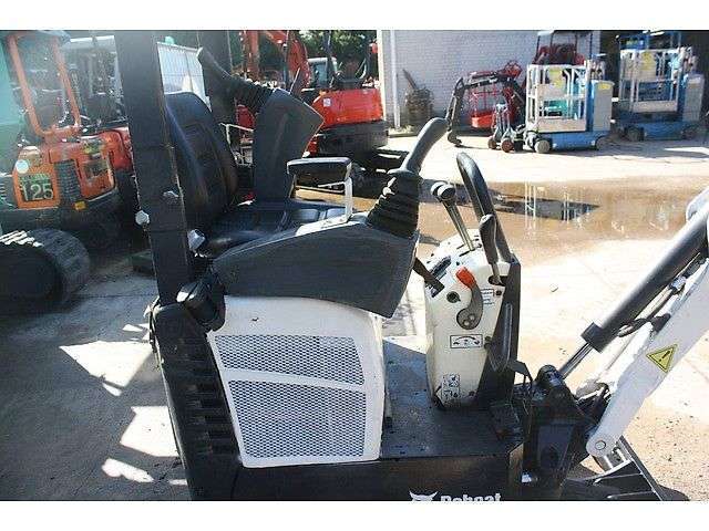 2016 Bobcat E10 - Image 11