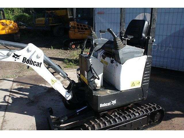 2016 Bobcat E10 - Image 13