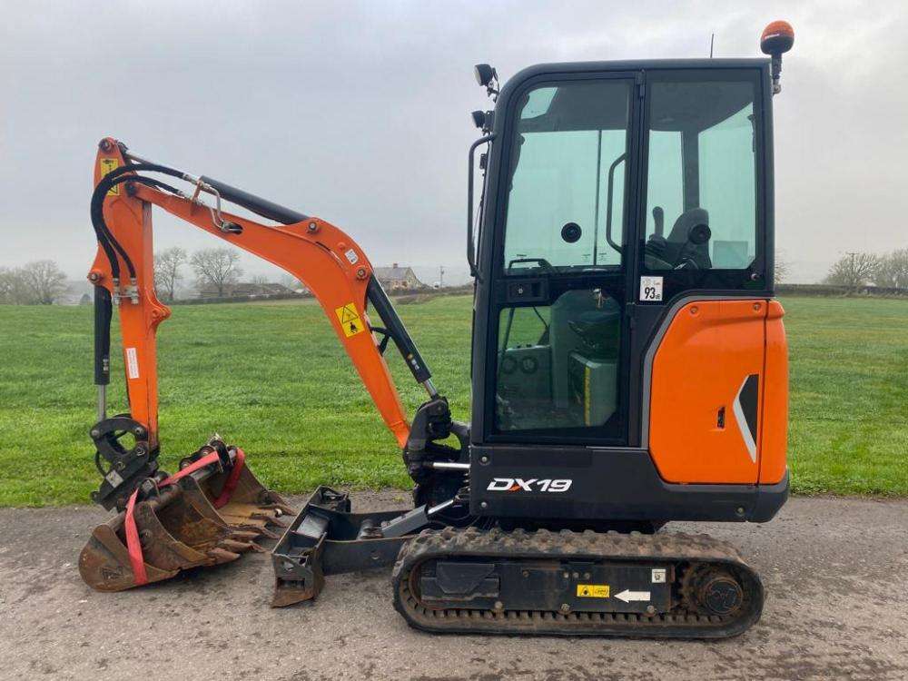 2020 Doosan DX19 - Image 9