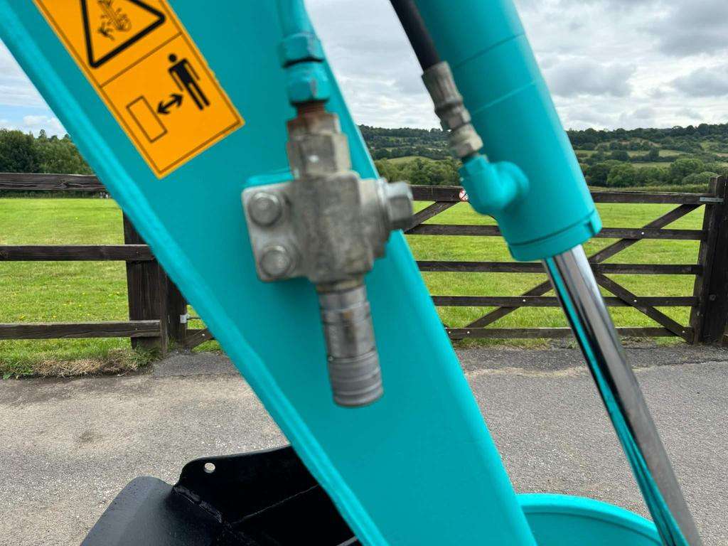 2018 Kobelco SK17STR3 - Image 13