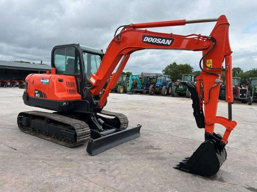 2018 Doosan DX 60-9C - Image 7