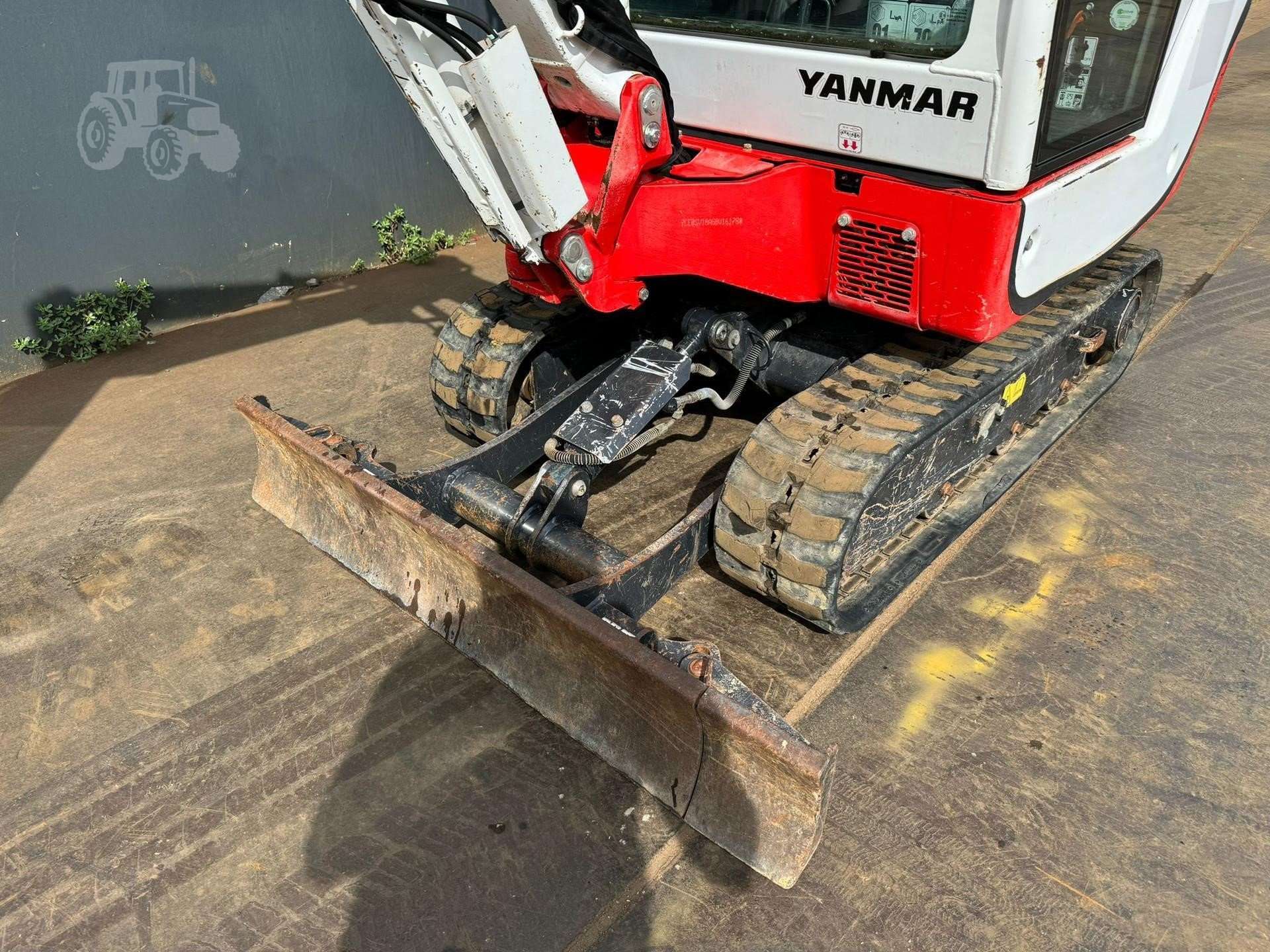 2016 YANMAR SV18X - Image 22