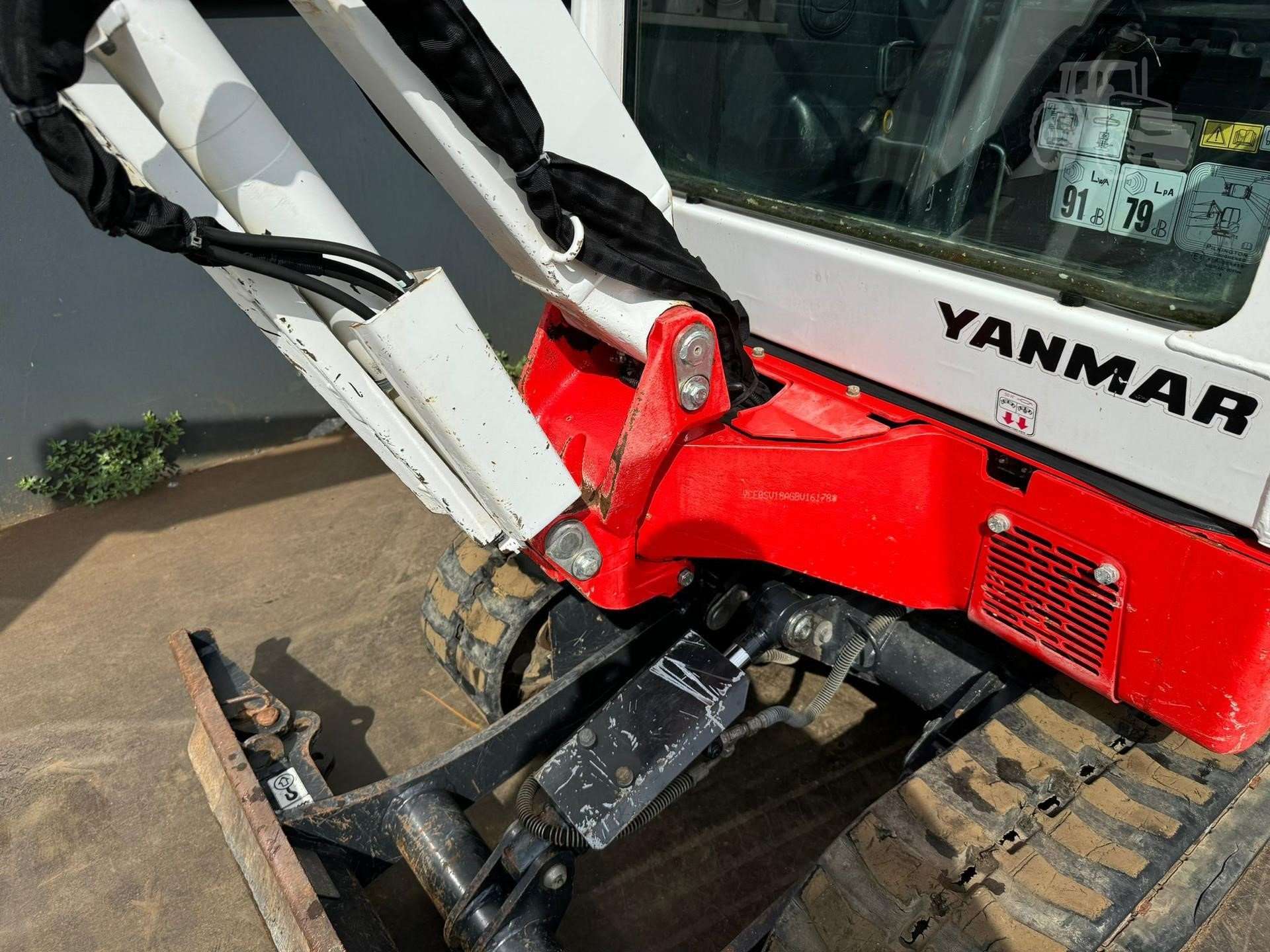 2016 YANMAR SV18X - Image 26
