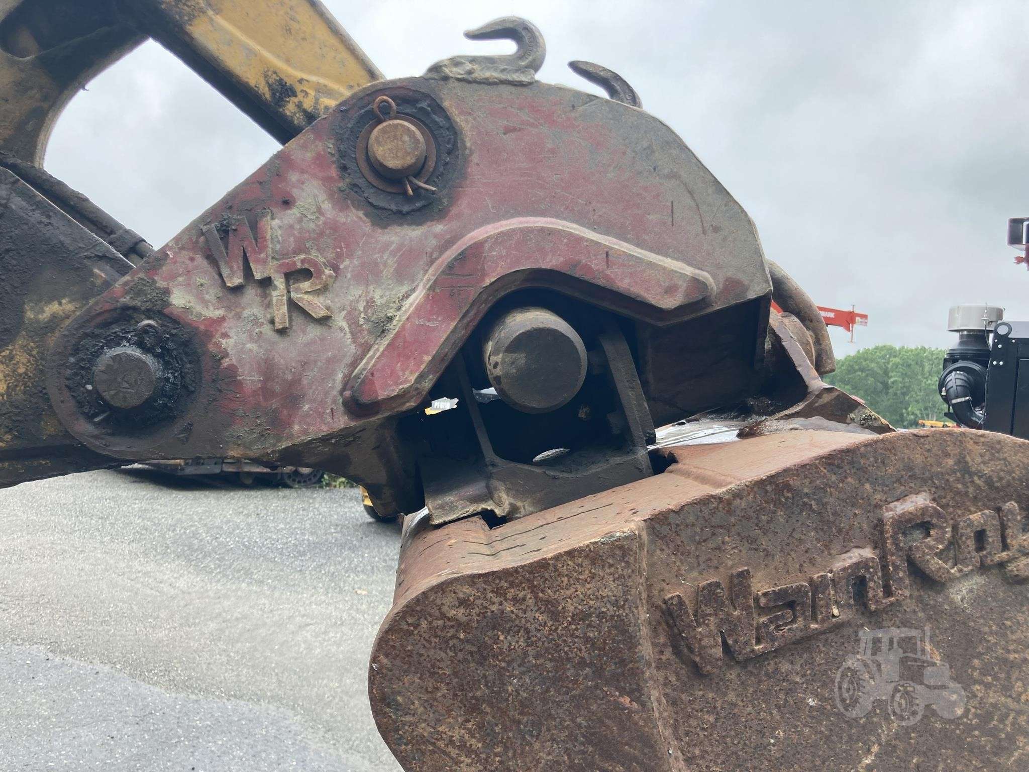 2002 DEERE 410G - Image 9