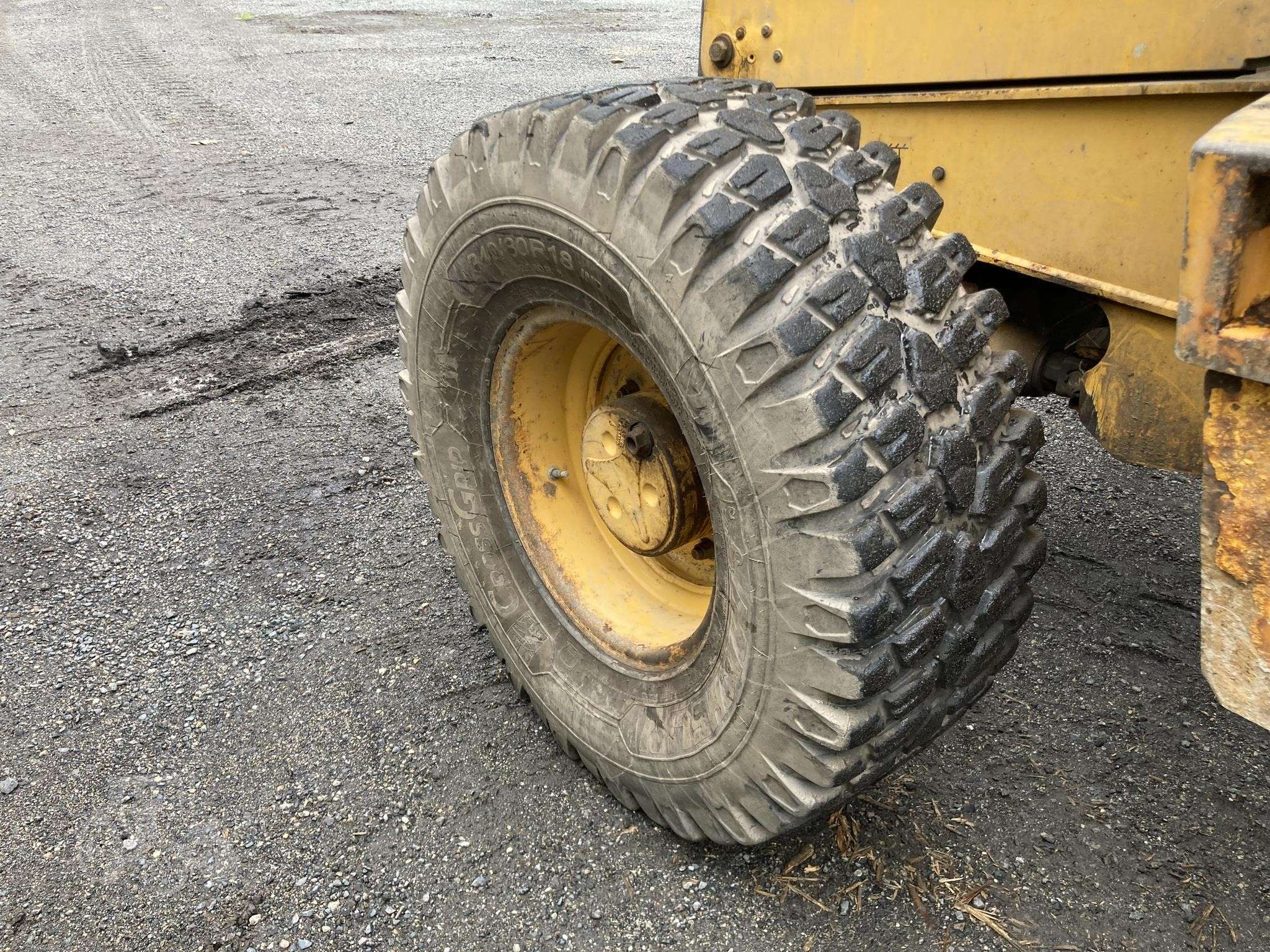 2002 DEERE 410G - Image 28