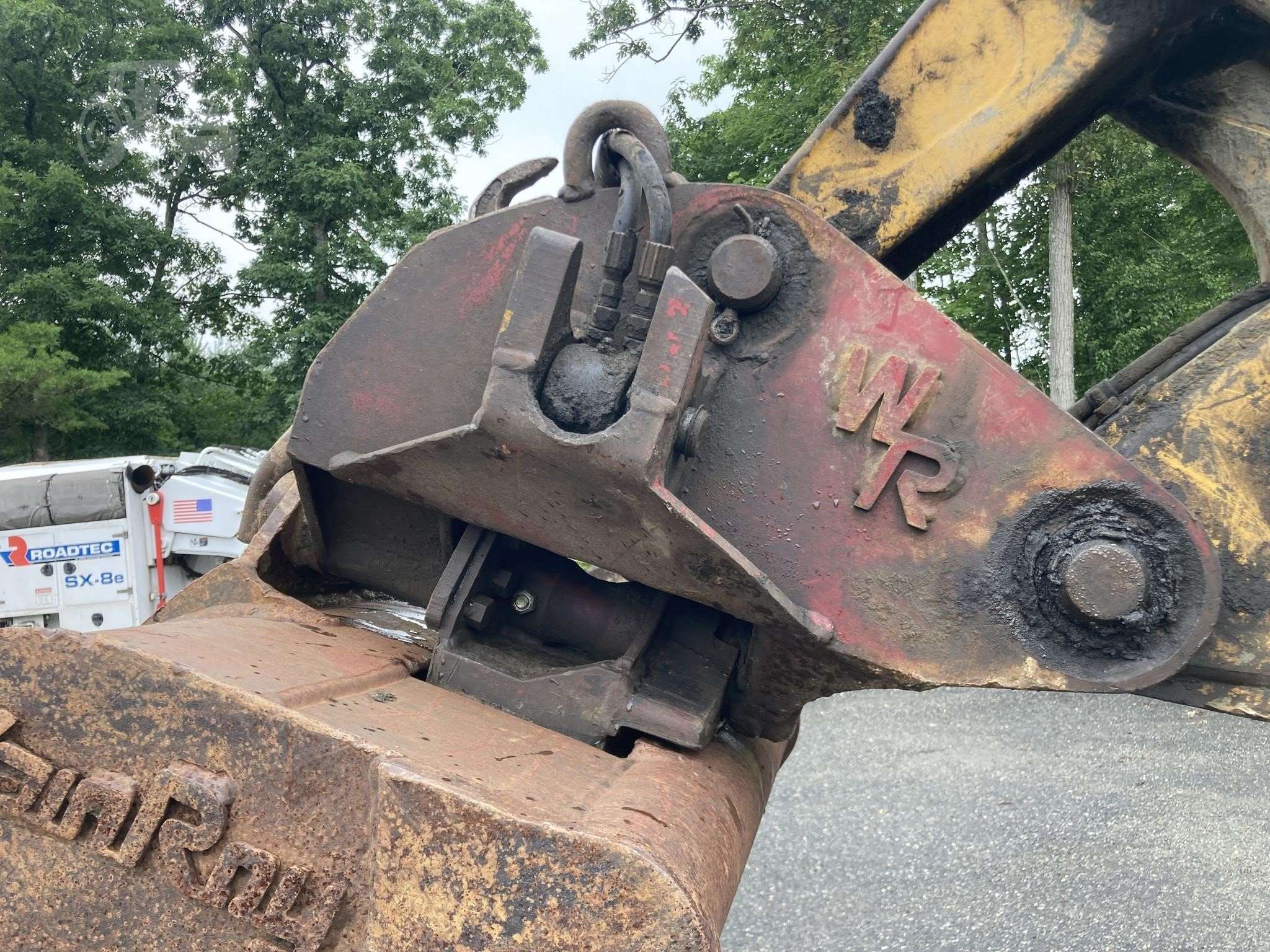 2002 DEERE 410G - Image 34