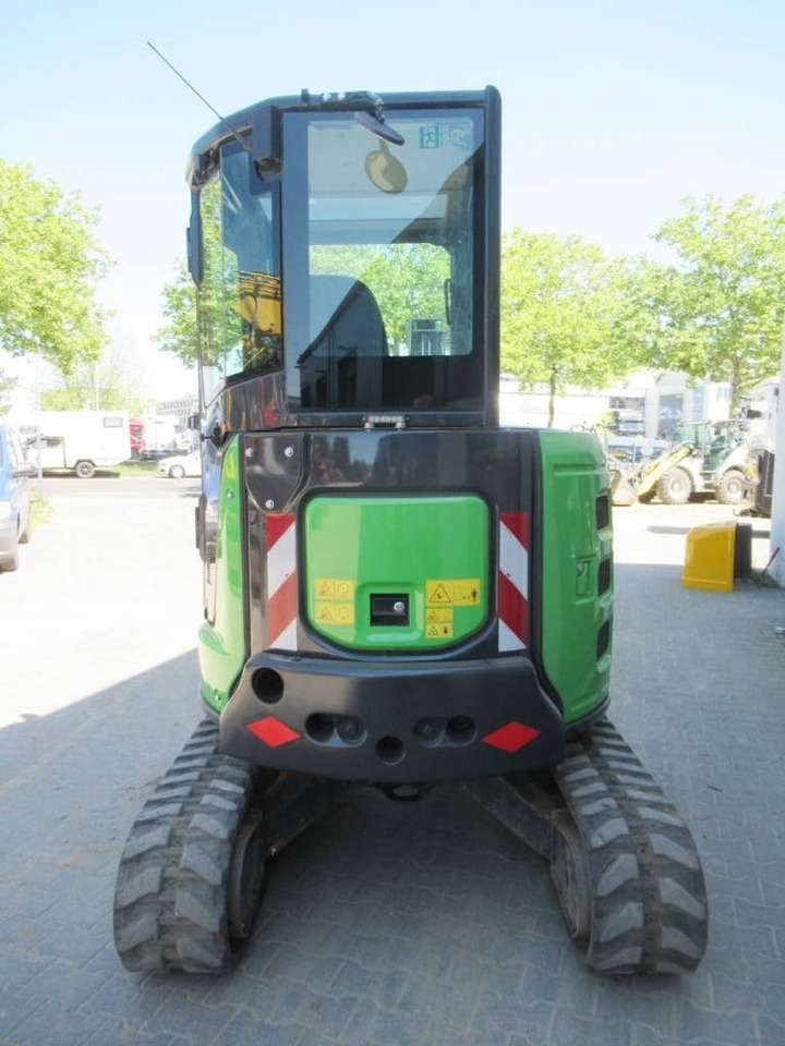 2019 Hitachi ZX33U-6 Mini excavator Powertilt - Image 11