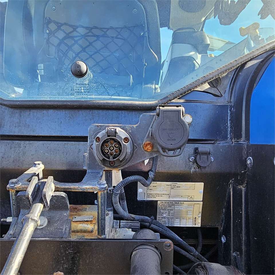 2021 New Holland T5.120DC Farm tractor - Image 13