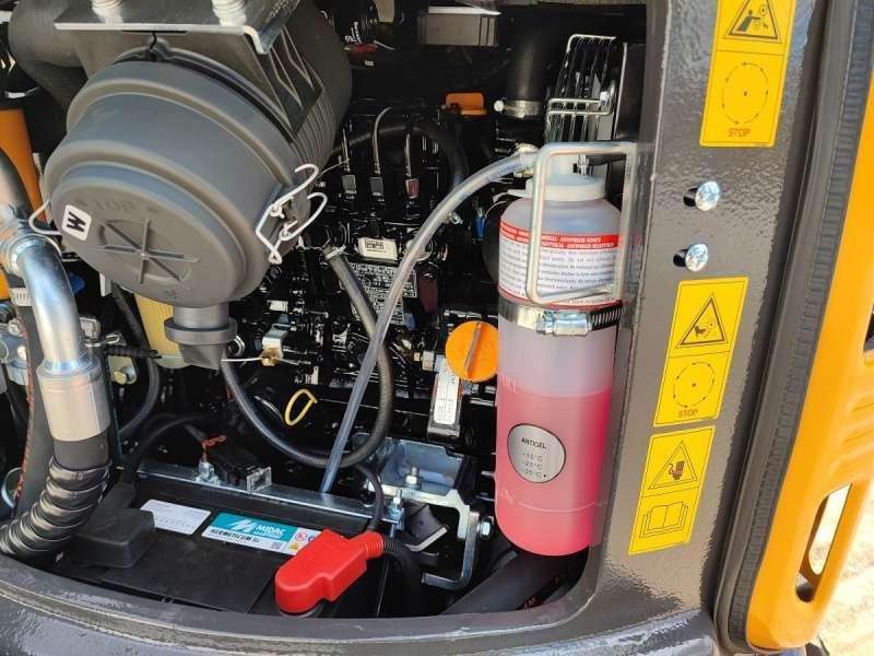 2022 Kato VXE HD 17 Mini excavator - Image 17