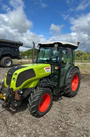 2016 Claas Nexos 210 VL 28 Farm tractor