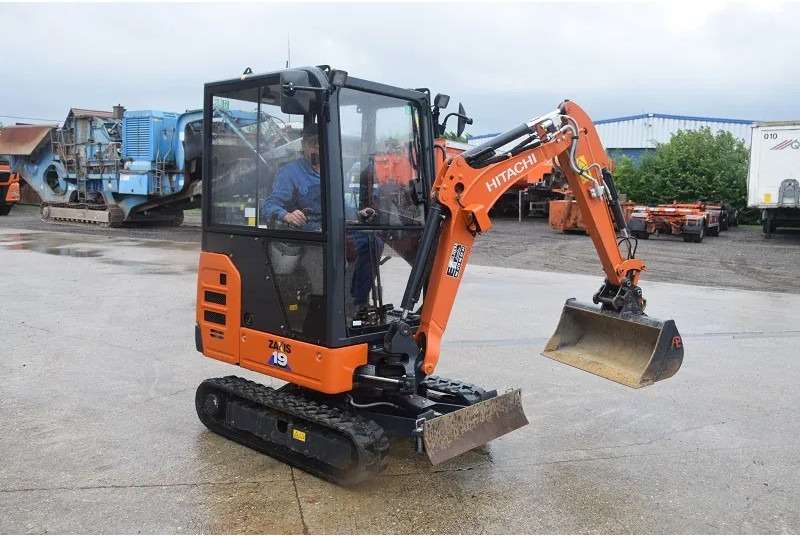 2022 Hitachi ZX19.6 CR Mini excavator - Image 3