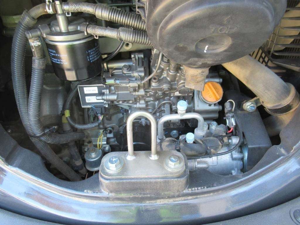 2019 Hitachi ZX33U-6 Mini excavator Powertilt - Image 3