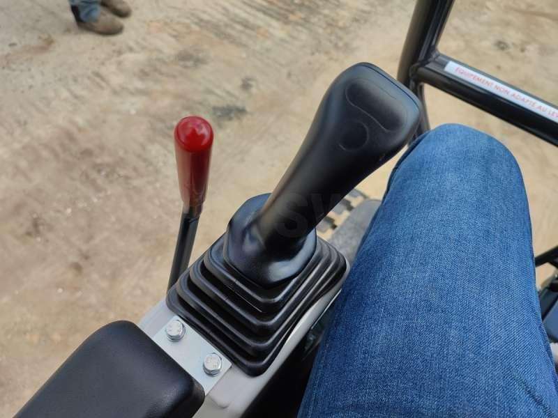 2022 Kato VXE HD 17 Mini excavator - Image 3