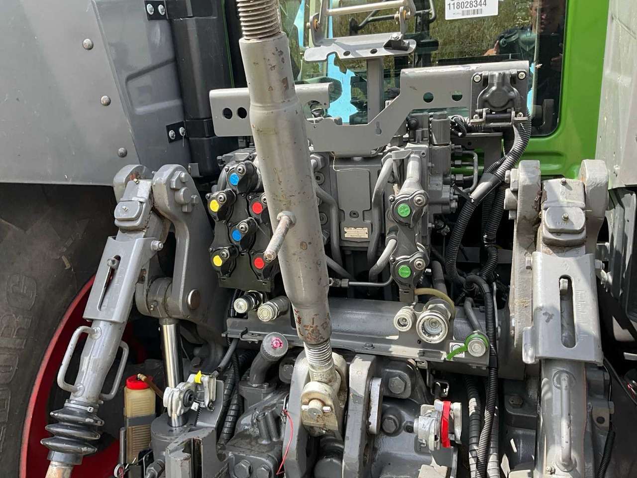 2020 Fendt 828 Vario S4 Farm Profi Plus tractor - Image 15