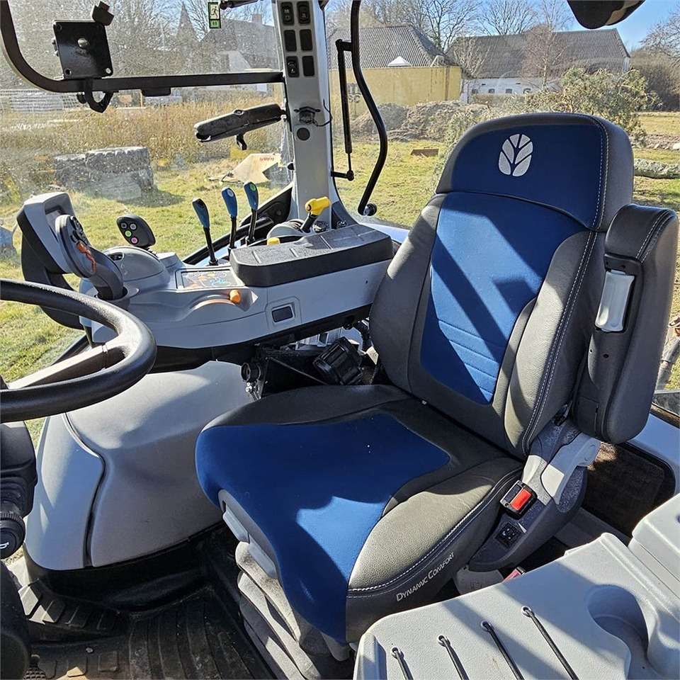 2021 New Holland T5.120DC Farm tractor - Image 30