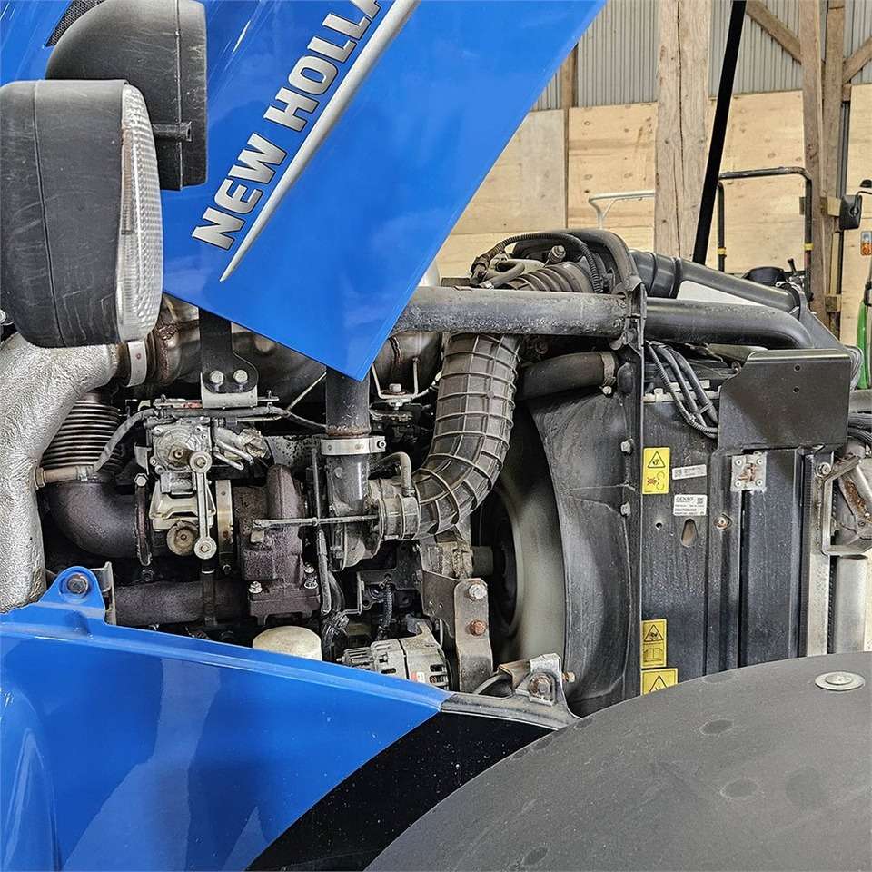 2021 New Holland T5.120DC Farm tractor - Image 4