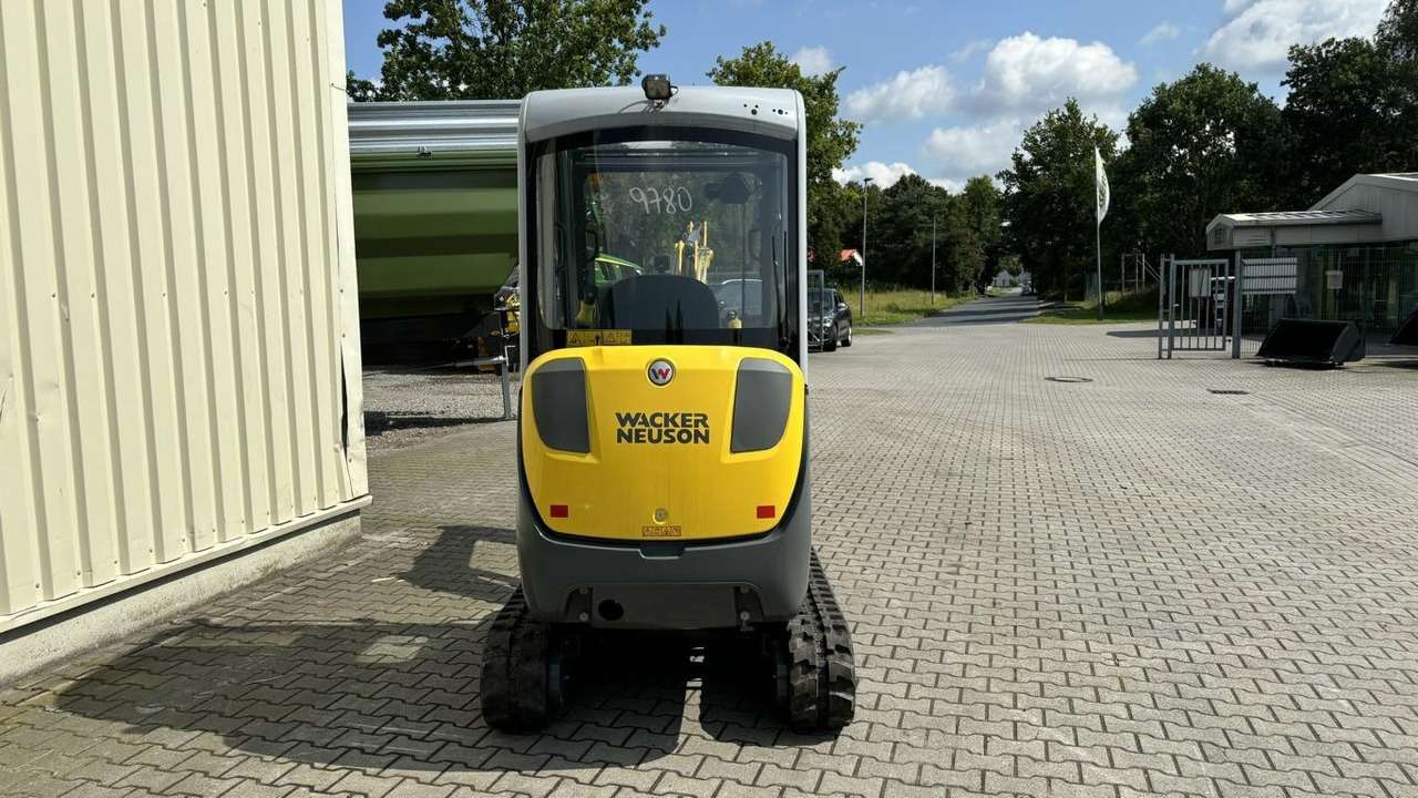 2023 Wacker ET18 Mini excavator - Image 4