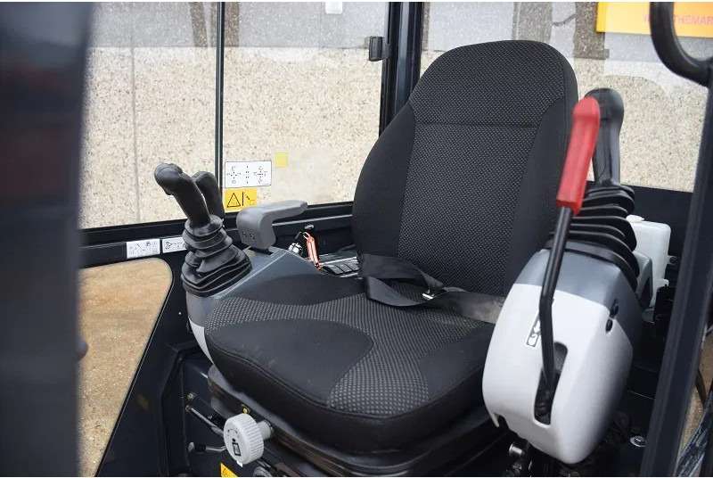 2022 Hitachi ZX19.6 CR Mini excavator - Image 6