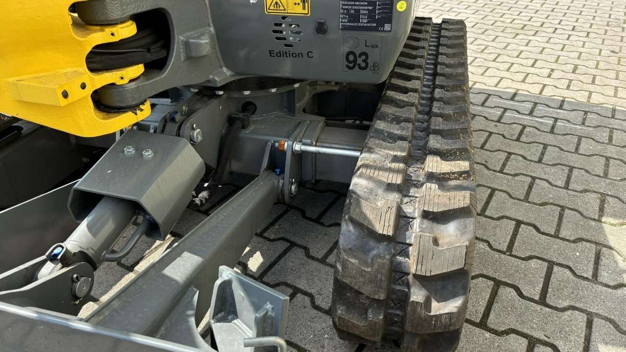 2023 Wacker ET18 Mini excavator - Image 6