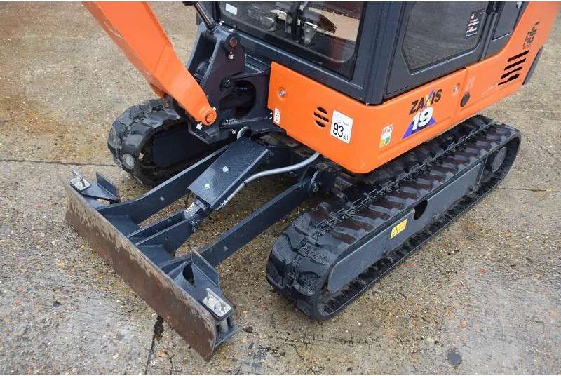 2022 Hitachi ZX19.6 CR Mini excavator - Image 9