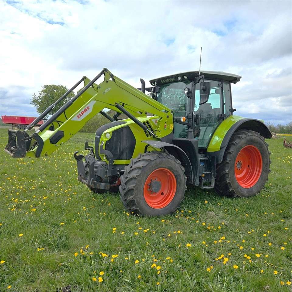 2022 Claas 530 Arion tractor