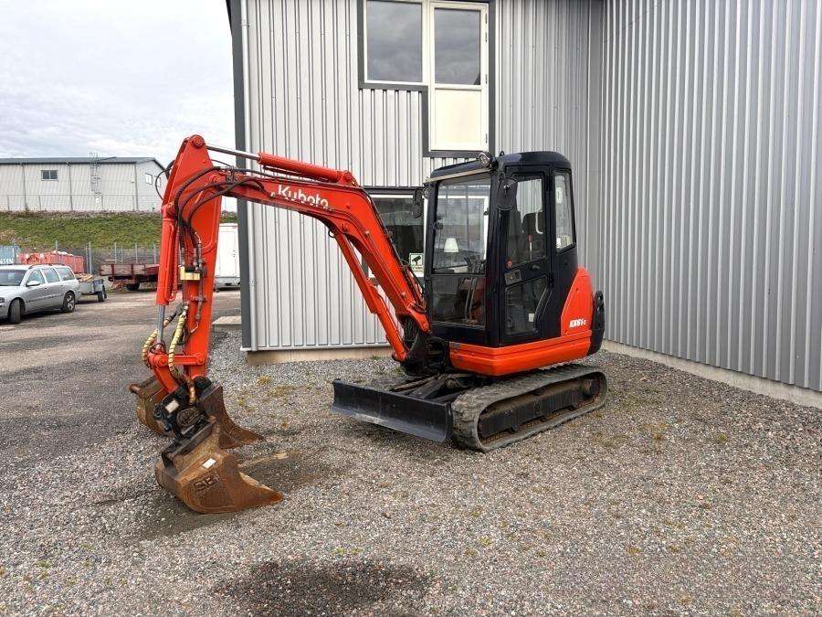 2010 Kubota KX61-3 Excavator - Image 2