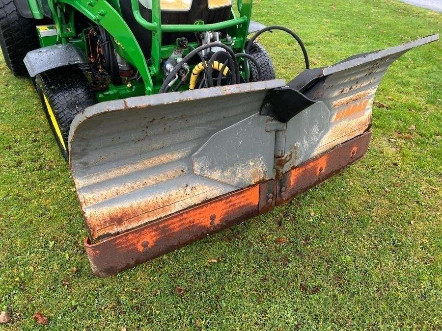 2016 John Deere 4066R tractor with loader and attachments - Image 12