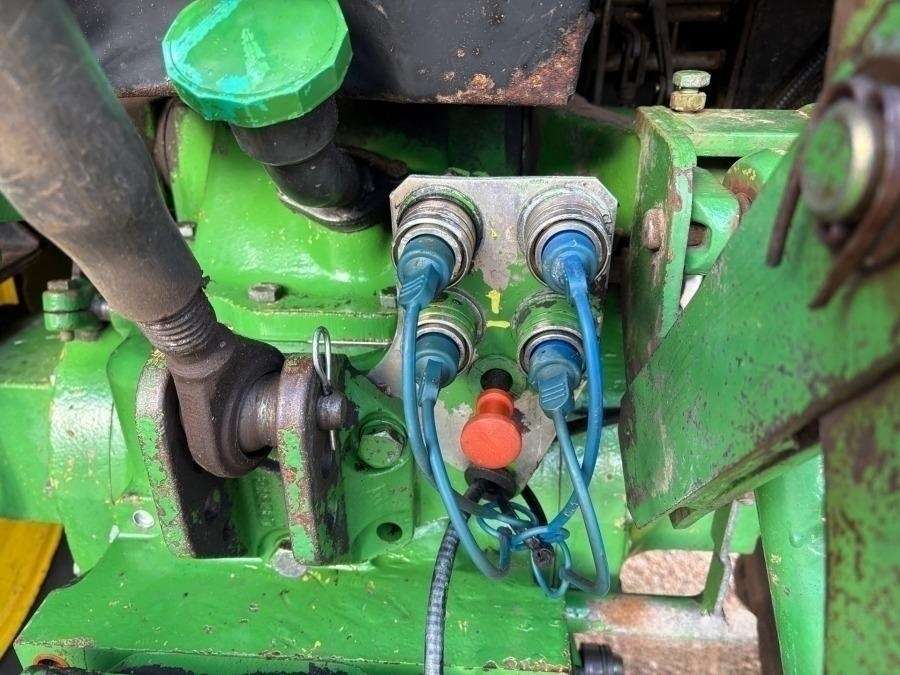 1987 John Deere 2450 Traktor - Image 19