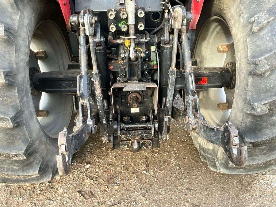 2006 Massey Ferguson 5465 Tractor with loader - Image 22