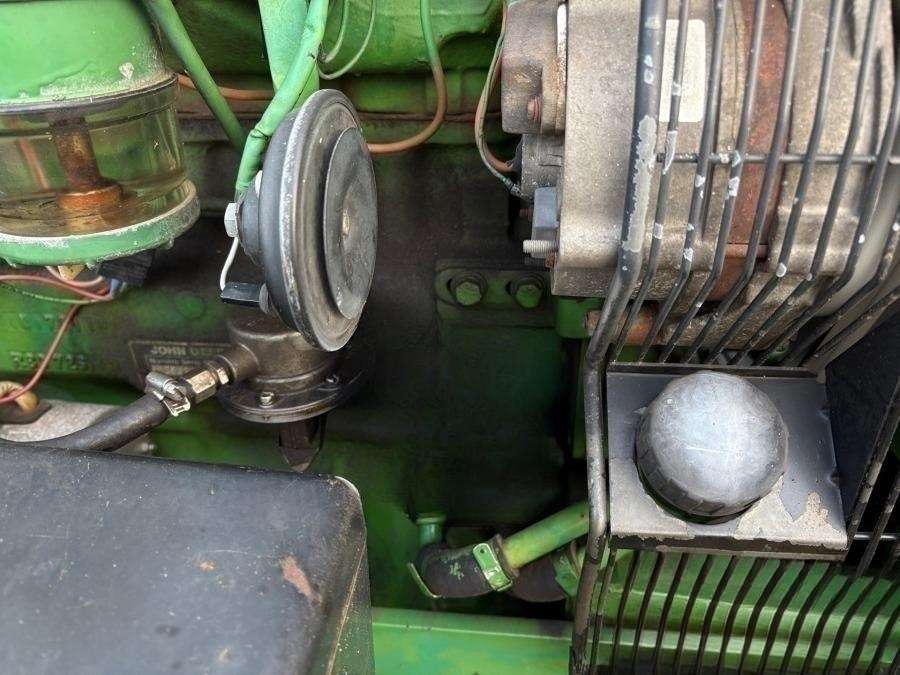 1987 John Deere 2450 Traktor - Image 24