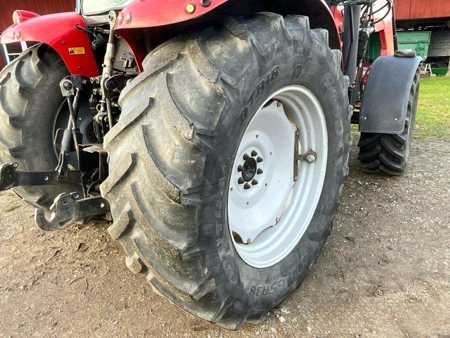 2006 Massey Ferguson 5465 Tractor with loader - Image 24