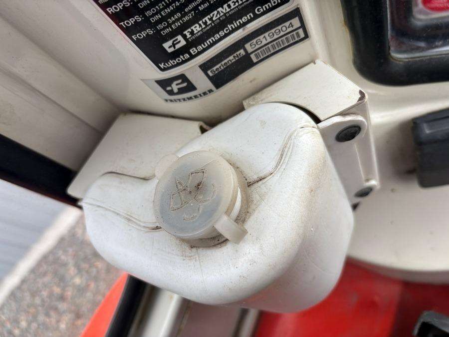 2010 Kubota KX61-3 Excavator - Image 27