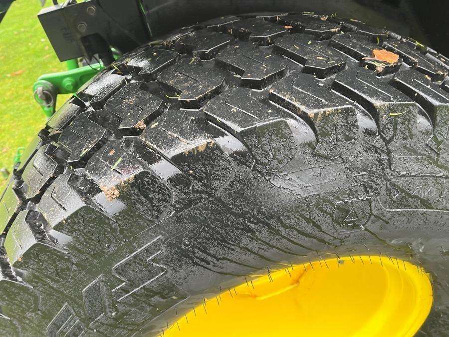 2016 John Deere 4066R tractor with loader and attachments - Image 27