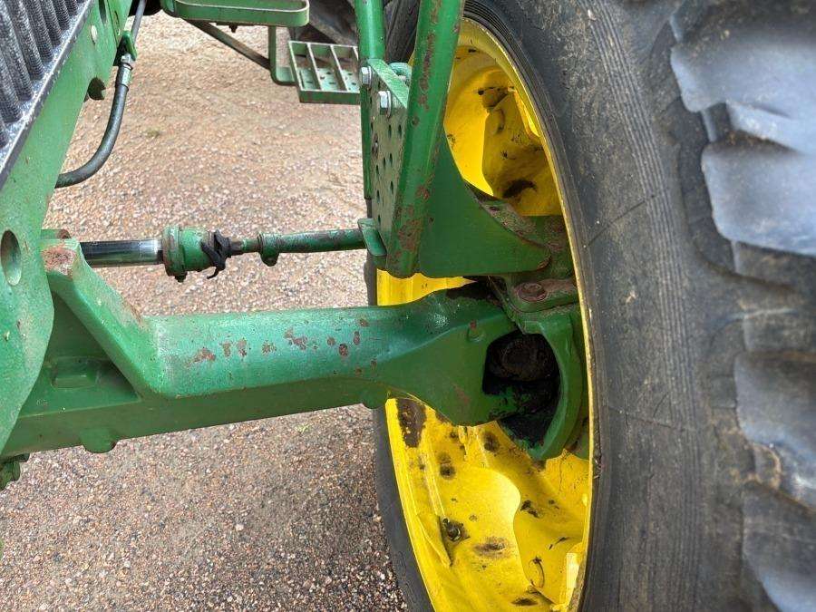 1987 John Deere 2450 Traktor - Image 30