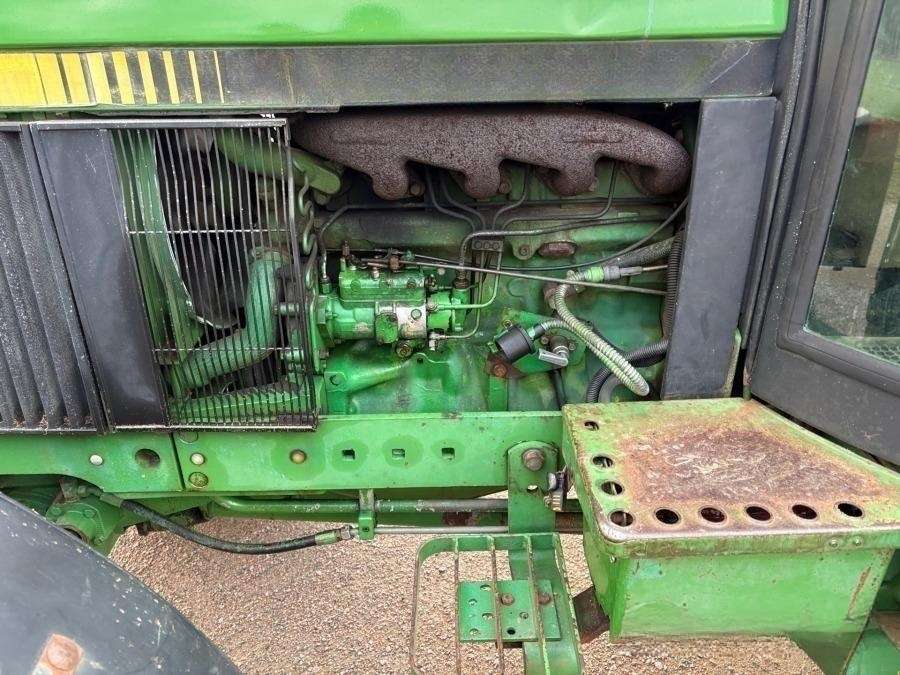 1987 John Deere 2450 Traktor - Image 34