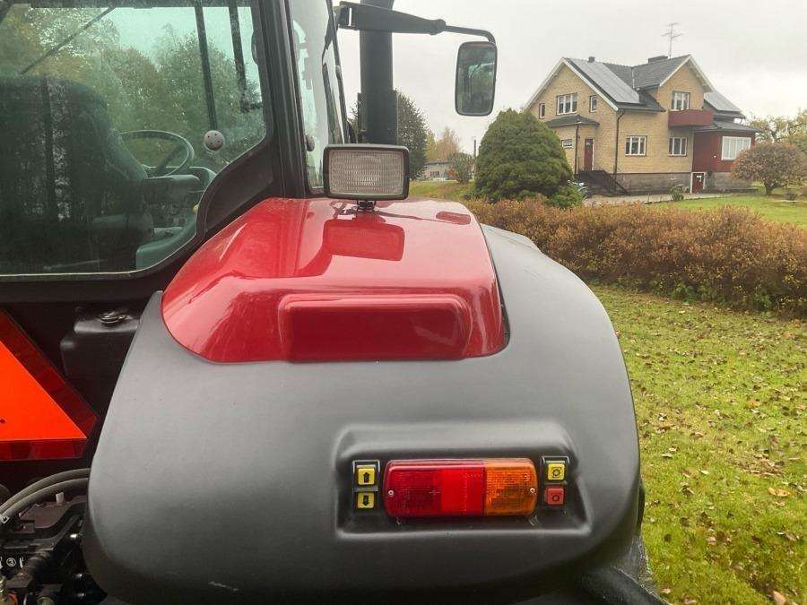 2002 Case IH Maxxum MX135 Tractor - Image 35