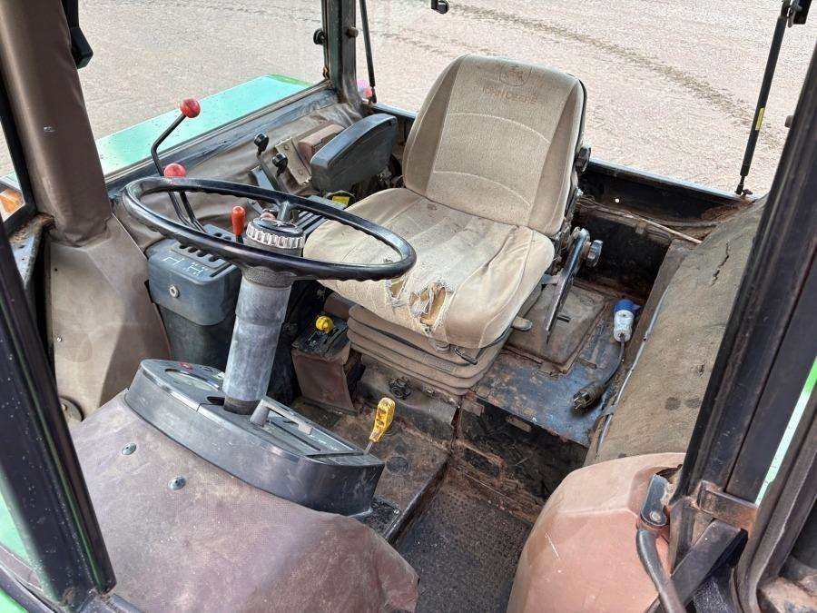 1987 John Deere 2450 Traktor - Image 38