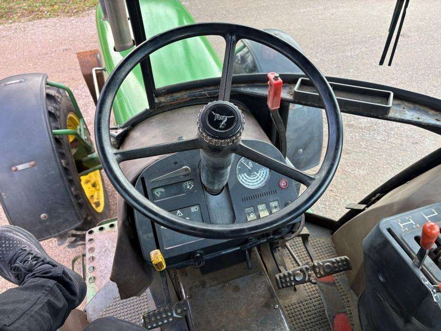 1987 John Deere 2450 Traktor - Image 40