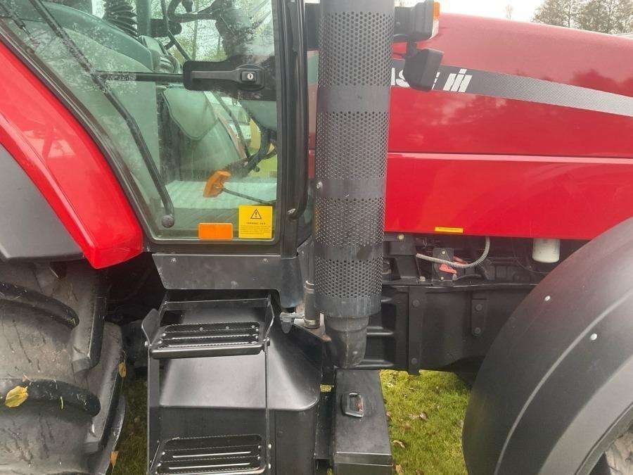 2002 Case IH Maxxum MX135 Tractor - Image 41