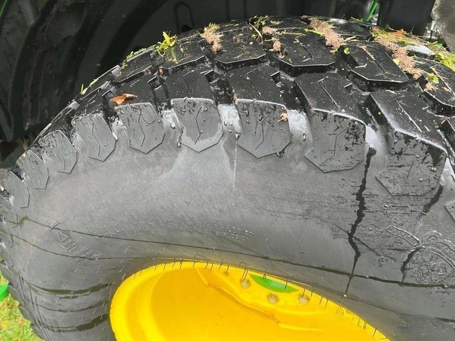 2016 John Deere 4066R tractor with loader and attachments - Image 41