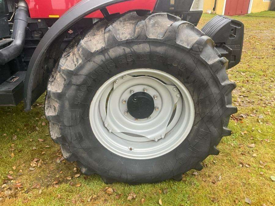 2002 Case IH Maxxum MX135 Tractor - Image 45