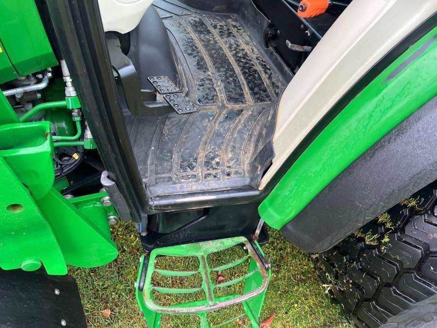 2016 John Deere 4066R tractor with loader and attachments - Image 46