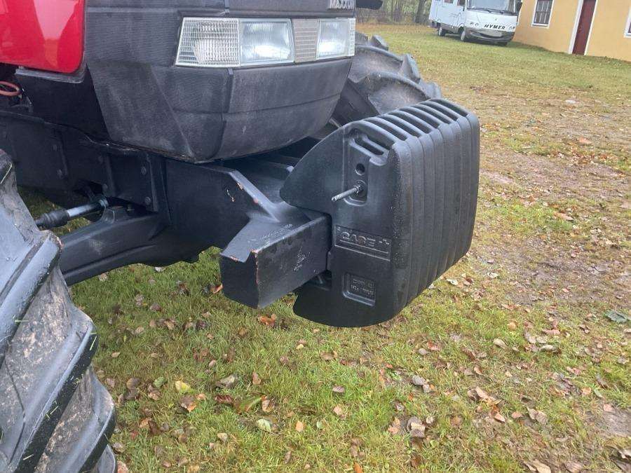 2002 Case IH Maxxum MX135 Tractor - Image 50