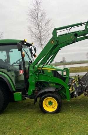 2016 John Deere 4066R tractor with loader and attachments