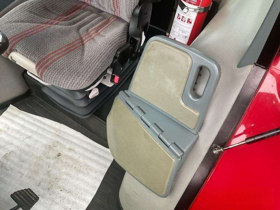 2002 Case IH Maxxum MX135 Tractor - Image 58